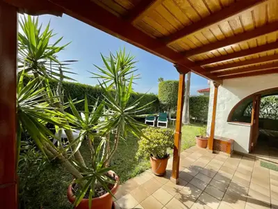 Jardín al aire libre en Deluxe Las Palomas - by Gestión Vacacional Canarias