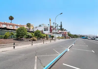 El barrio de los alrededores o un barrio cerca de esta villa