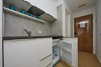 Una cocina o zona de cocina en Ocean View Apartment