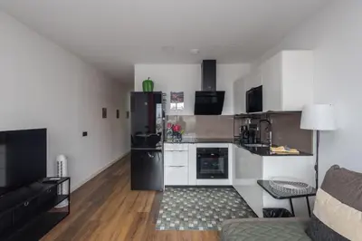 Una cocina o zona de cocina en SG Harbor Lights Canteras Beach - Parking incluido