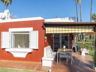 Edificio en el que se encuentra el hostal o pensión