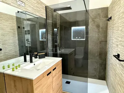 Un baño de Loft Deluxe Aeropuerto