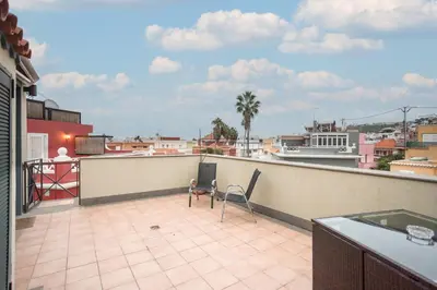 Un balcón o terraza de 2BR Penthouse with Terrace and City views