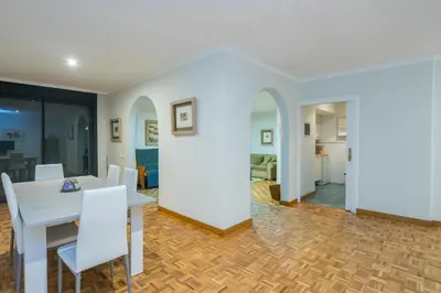 Plano de 2BR Penthouse with Terrace and City views