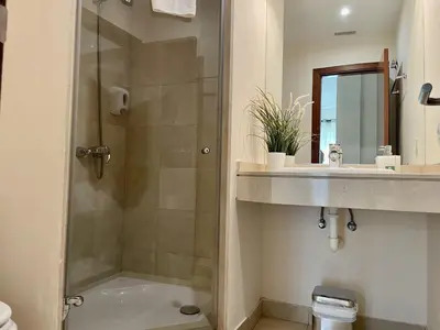 Un baño de HomeForGuest Villa 5 in Salobre Golf with private pool, garden and great views