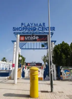 Certificado, premio, señal o documento que está expuesto en Duplex Poolside Playa del Ingles