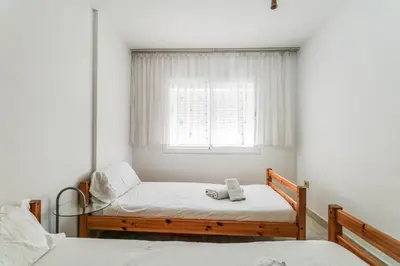 Cama o camas de una habitación en Spacious apartment El Tablero