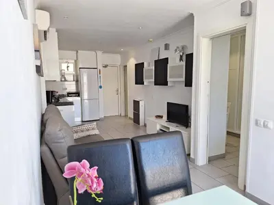 Una cocina o zona de cocina en Solaris - Refurbished, Top Floor, Sea Views