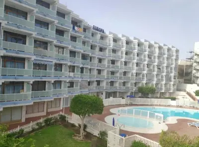 Piscina en o cerca de Europa 400