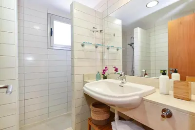 Un baño de Holiday Home Jacana by VillaGranCanaria