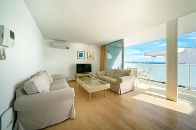 Una televisión o centro de entretenimiento en Maspalomas Beach Point