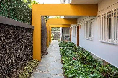Jardín al aire libre en Puccini Oasis - La Rondine