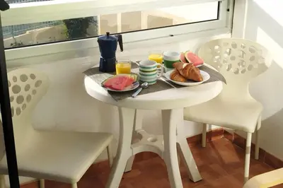 Comida en o cerca de este apartamento