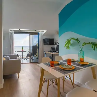 Living Las Canteras Homes - SEA BREEZE BEACHFRONT