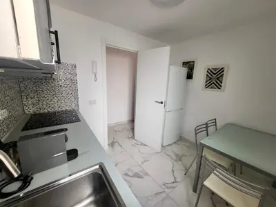 Una cocina o zona de cocina en New big flat with balcony 50mts away from beach Parking Optional