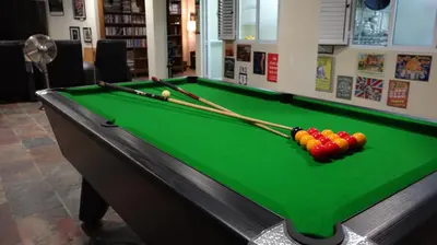 Mesa de billar en VILLA DE LUXE 5***** golf - piscine chauffée - home cinéma - billard