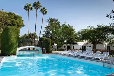 Piscina en o cerca de Bungalows Cordial Biarritz