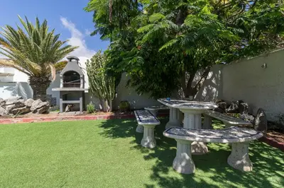 Jardín al aire libre en Bungalows Lapahi