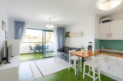 Una cocina o zona de cocina en Maspalomas holiday Surycan
