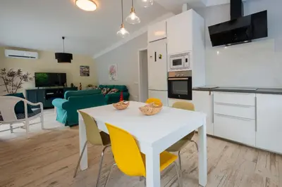 Una cocina o zona de cocina en Villa Los Naranjos