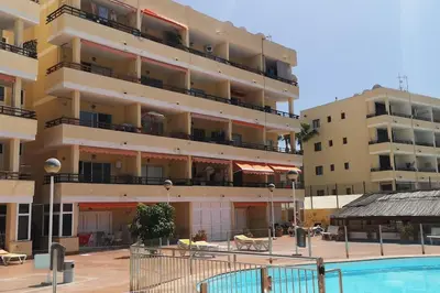 Piscina en o cerca de Modernes Apartment in Los Juncos II mit Poolblick, 4 Etage in Top-Lage von Playa del Ingles