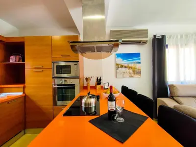 Una cocina o zona de cocina en Lemon Terraced House