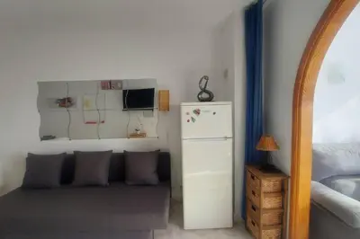 Una cocina o zona de cocina en Beach studio Don Paco with WIFI