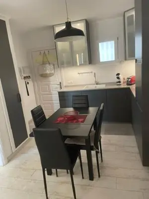 Una cocina o zona de cocina en Residencia MIRAPUERTO