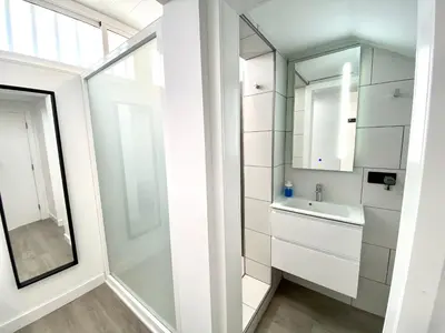 Un baño de New Garden Solarium Bungalow