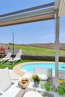 Piscina en o cerca de Vista Golf 10 by VillaGranCanaria