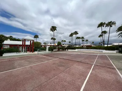 Instalaciones para jugar a tenis o squash en Beach Cottage o alrededores