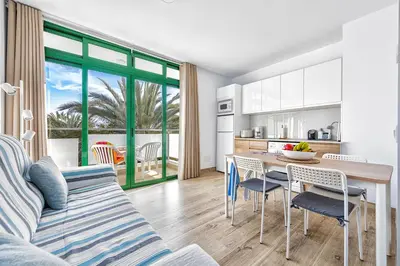 Una cocina o zona de cocina en Apartamento céntrico en playa del inglés