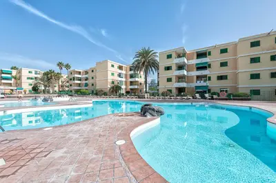 Piscina en o cerca de Apartamento Tropical en playa del inglés